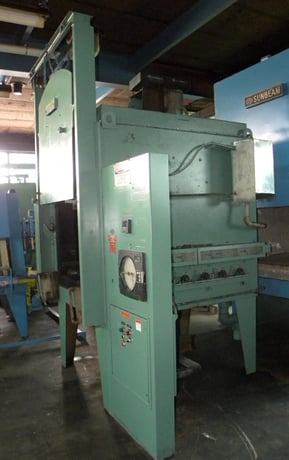 30" width x 30" H x 48" L Lindberg, Box Draw, electric, 1250&deg;F - Image 2