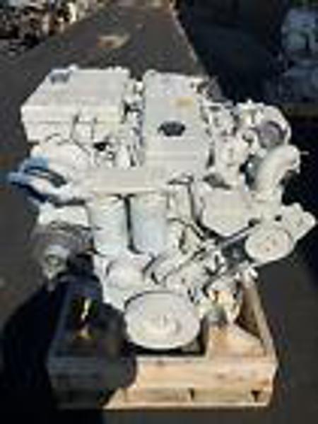 480 HP Cummins #QSB6.7, Engine Assembly, Marine - Image 3