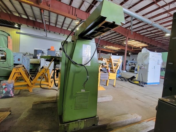 Darbert Machinery #4573, Milling Machine, 12" x52" table, 15 HP - Image 5