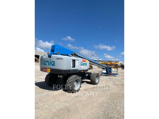 Genie Industries S85D4W, Articulated Boom Lift, 2655 hours, S/N: S85H-14575, 2017 - Image 4