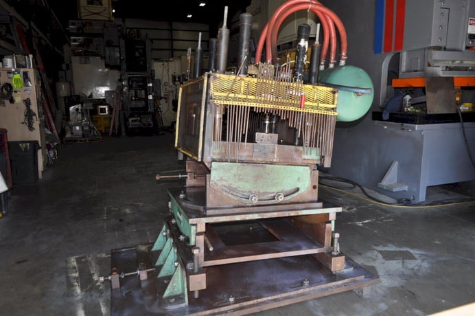 60 Ton, Airam #ATP-1615, cut-off press, 3 stroke, 13.3"Shut Height, 36" x32"bed, 235 SPM, adj tilt base - Image 8