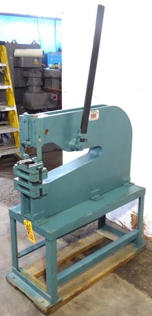 8 Ton, Whitney Jensen #34, lever press/punch, 24" throat - Image 1