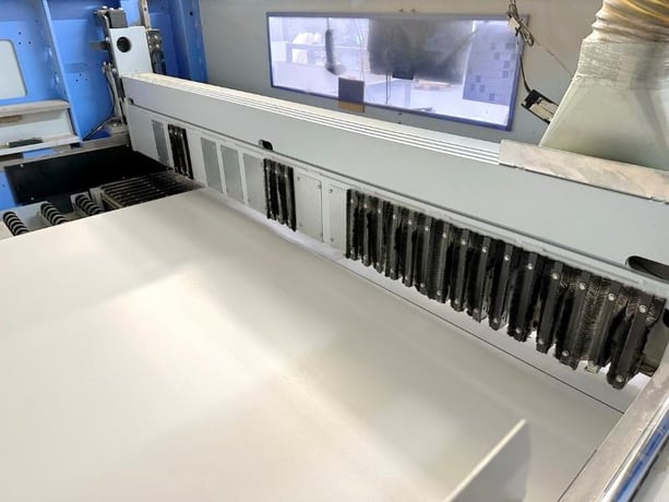 Holzma #HKL-400, angular panel saw system, 169" rip capacity, 86.6" crosscut capacity, 2013 - Image 3