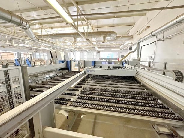 Holzma #HKL-400, angular panel saw system, 169" rip capacity, 86.6" crosscut capacity, 2013 - Image 4