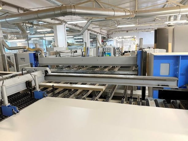 Holzma #HKL-400, angular panel saw system, 169" rip capacity, 86.6" crosscut capacity, 2013 - Image 6
