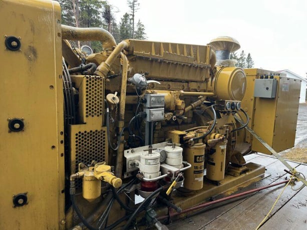 295 HP Caterpillar #3306, Engine Assembly, 460 Volts - Image 1
