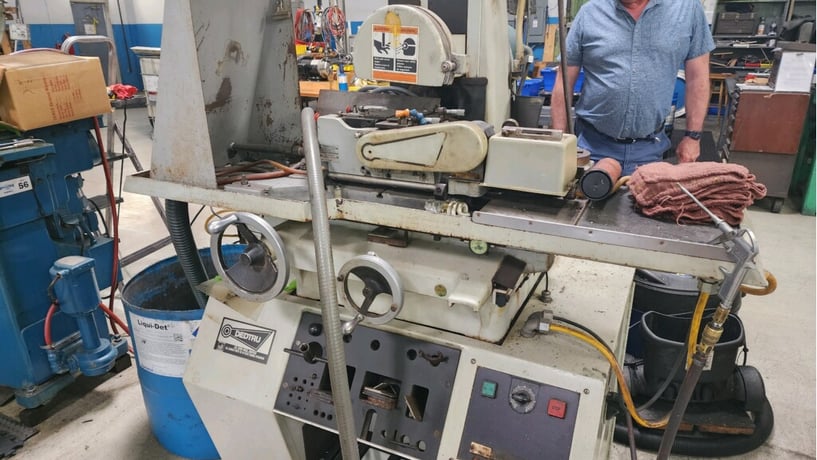 Unison No. 288-0000, centerless grinder - Image 1
