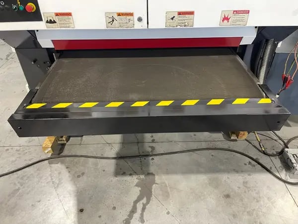 52" x 103" Timesavers #4221-45-00, dual head metal belt sander, 15-45 FPM, 38" passline, (2) 75 HP, 11" drum - Image 7