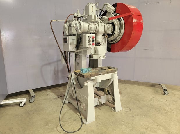 40 Ton, Harvir Mfg Co. #Fawick-LA-4177, mechanical punch, 14" x 24" table, 220 V., 3-phase - Image 2