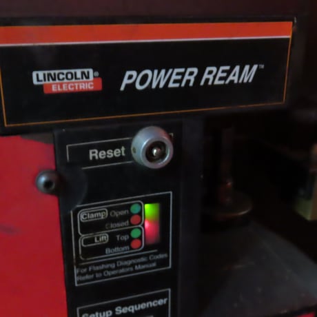 Lincoln Fanuc, 6-Axis dual zone robotic welding cell, 480 V., 3-phase, 570 A Power Wave 455 - Image 3