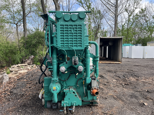 1100 KW Cummins #QSV81G, Natural gas generator set, 480 Volts, 7393 hours, 2001 - Image 4
