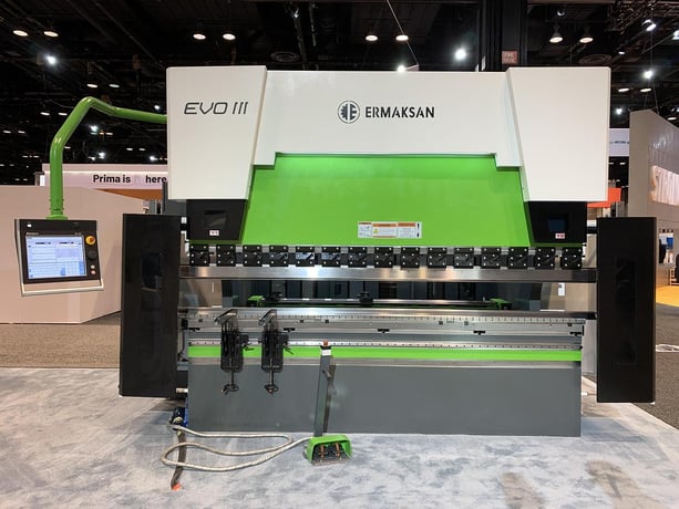 150 Ton, Ermak #Evo-3, hybrid CNC press brake, 10.1' overall, 102.36" between housing, 10.83" stroke, 16.14" - Image 1