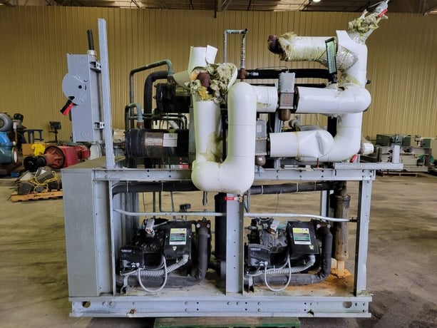 Drake #PWC440D6-T5-SMM, Water Cooled Chiller, Dual Circuit Semi-Hermetic, 440000 BTUH, R404A, 254 psig high - Image 1
