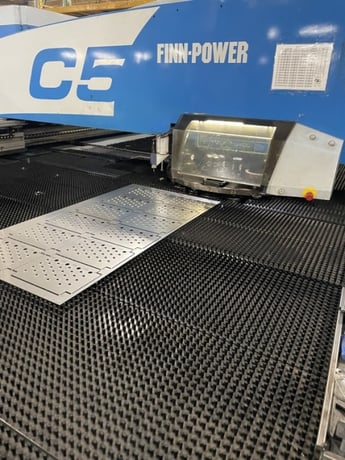 33 Ton, Finn-Power #C5, CNC Turret Punch, 20 station, 1100 SPM, Siemens 840D Control, 2006 - Image 5