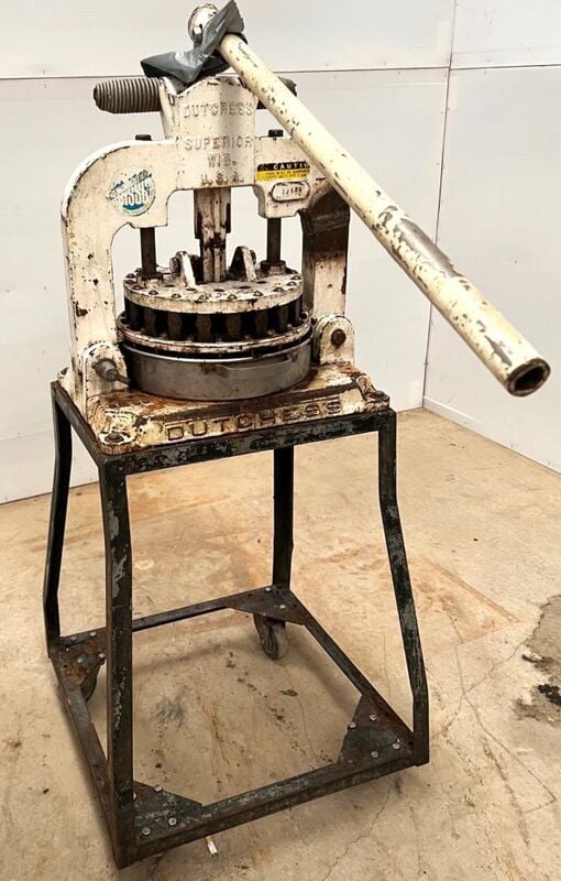 Dutchess Bakers' Machinery #BM58 / BM57, superior dough divider, 36 portion - Image 1