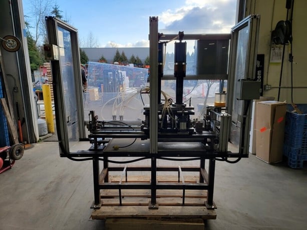 Multicyl, Pneumatic Aluminum Punching Machine, 23 mm stroke, 50" x 14.5" Table, 460 mm Table Travel, 120 V - Image 1