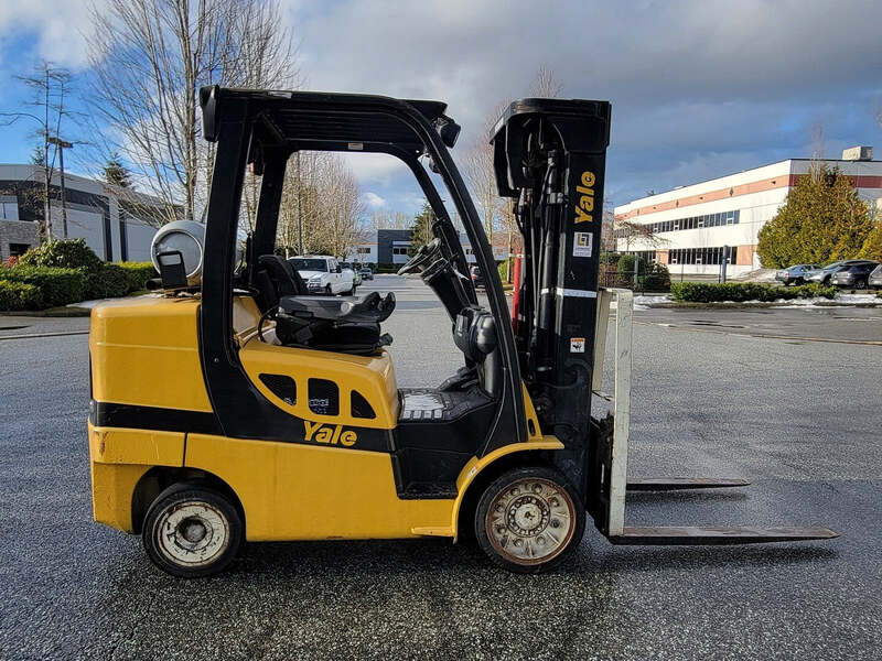 8000 lb. Yale #GLC080VXNGSE088, Forklift, 185.6" lift height, 99.5" Mast lowered height, 3 Mast Stages - Image 6