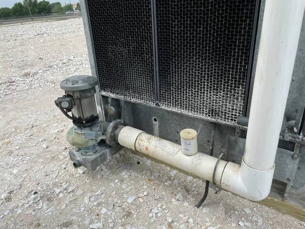 470 Ton, Imeco #IDC-1880-4, evaporative condenser, 20 HP motor, 2001 - Image 10