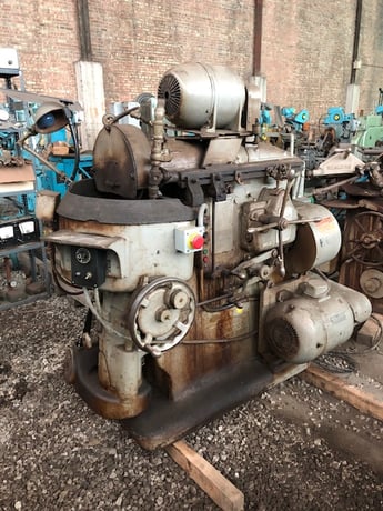 Heald #22, 13-1/2" mag chuck, belt drive to chuck, automatic vertical feed, motor driven coolant - Image 1