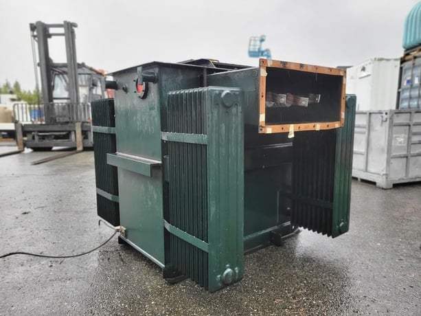 750 KVA 12470 Delta Primary, 208Y/120 Secondary, Federal Pioneer, oil filled ONAN transformer w/switchgear (2 - Image 7