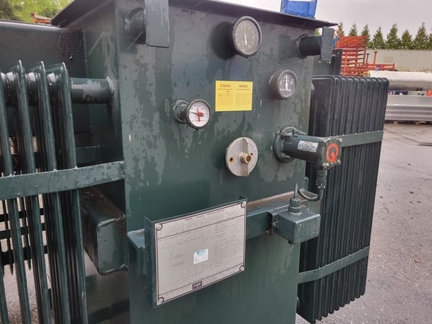 750 KVA 12470 Delta Primary, 208Y/120 Secondary, Federal Pioneer, oil filled ONAN transformer w/switchgear (2 - Image 10