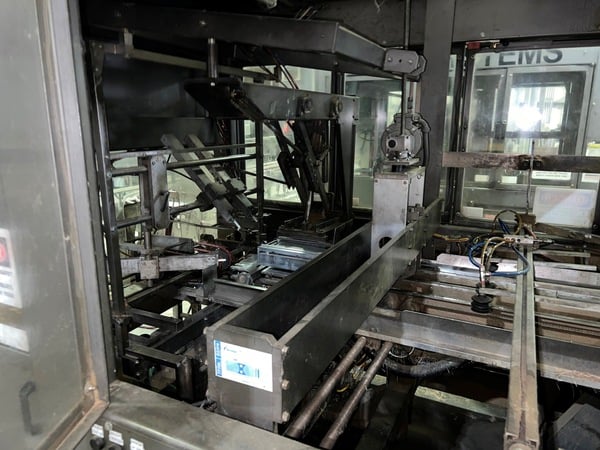 Smurfit-Stone #Meta-150, case former, with Nordson ProBlue 10 glue system w/Nordson MiniBlue 11 SureBead gun - Image 9
