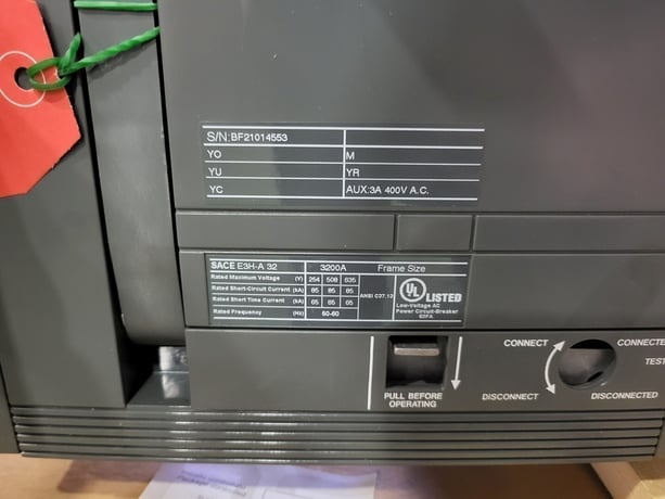 3200 Amps, ABB, SACE E3H-A32, air circuit breaker, 254/508/635 Volts - Image 2