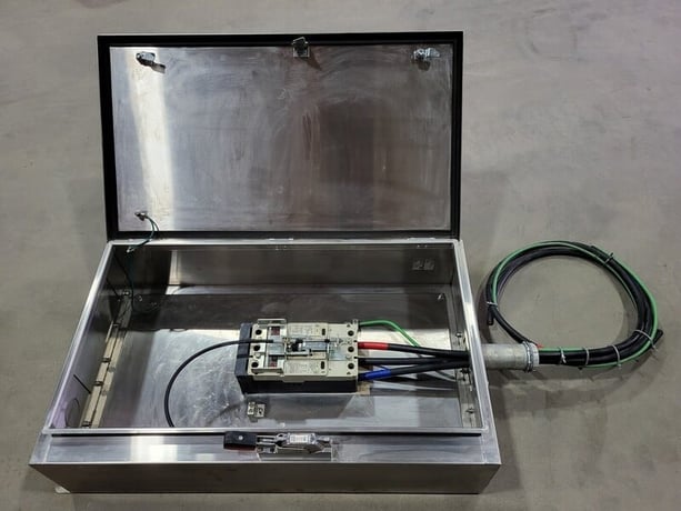 225 Amps, Eaton, KDC3400FS, 3-pole circuit breaker w/Stainless Steel enclosure, 600 VAC - Image 10