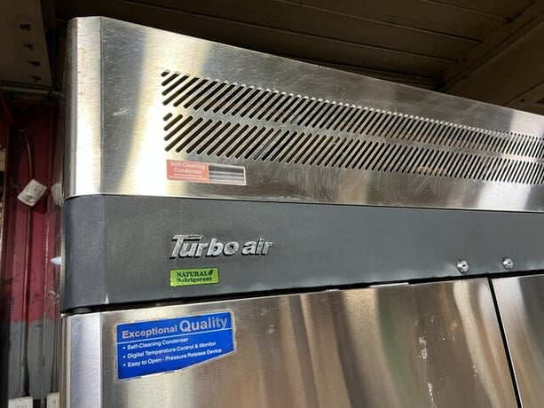 TurboAir #M3R72-6-N M3 Series, 78" solid half door reach in refrigerator, 65.6 cu.ft., 6 doors, Silver - Image 3