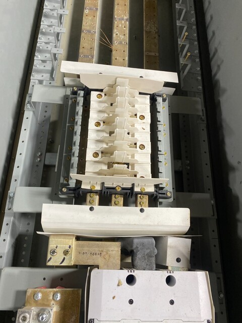 800 Amp. Eaton, PRL4, PDG43G0800FNNN, panelboard, 3R enclosure, 277/480 Volts, 3 phase - Image 8