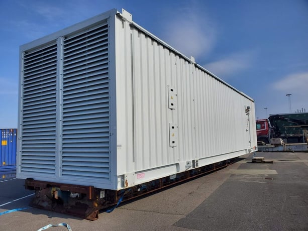 3000 KVA Caterpillar #C175-16, generator set, sound enclosure, 400 Volts, 50 Hz, 68 Hours - Image 5
