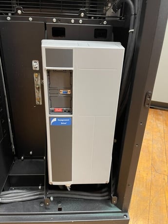 APC #ACRP101, InRow RP cooling system, 460-480 V., 3-phase - Image 3