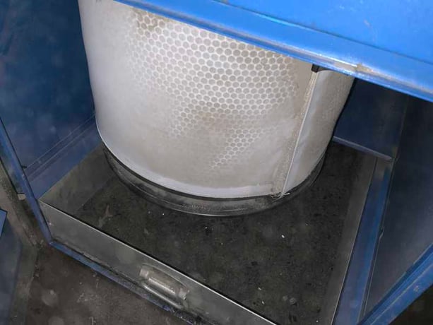 550 cfm Donaldson #VS550, bag type dust collector, 65 sq.ft., 1 HP, 5" inlet, shaker - Image 8