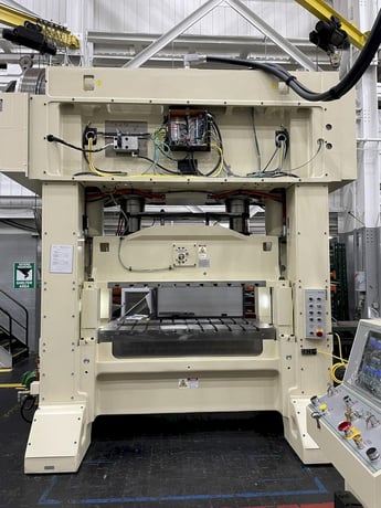 180 Ton, Minster #P2H-160-74x33-FW, straight side double crank press, 3.9" stroke, 17.7" Shut Height, 5.9" - Image 2