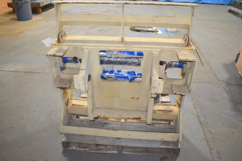 Skytrack, reach forklift shifting fork positioner attachment, 6000 lb. capacity, 3650 psi, 40" fork length - Image 8