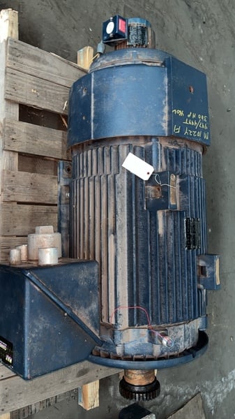 300 HP 1190 RPM Marathon, Frame 447/449T, TEFC, 1.0 service factor - Image 1