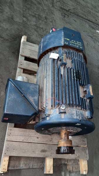 300 HP 1190 RPM Marathon, Frame 447/449T, TEFC, 1.0 service factor - Image 3