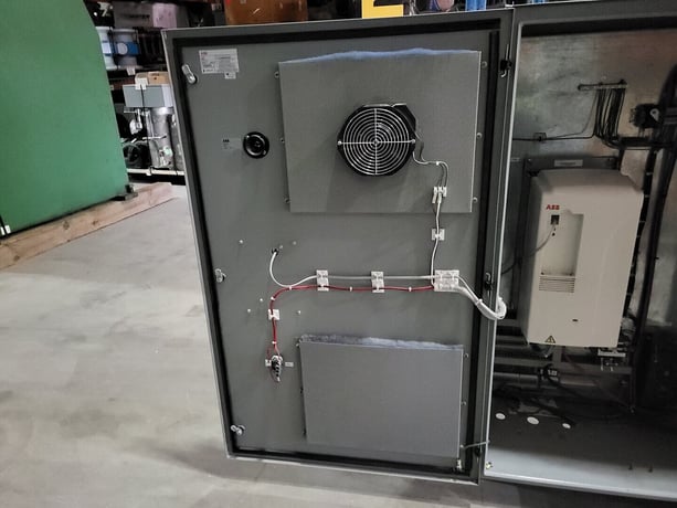 15 HP ABB, ACS800-U1-0020-7, AC Drive (VFD), 600 Volts, 17 amps - Image 4