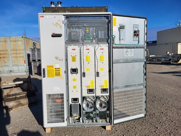 300 HP ABB, ACS800-37-0400-7, Variable Frequency Drive (VFD), 600 Volts, 300 amps, S/N 1060800770 - Image 10