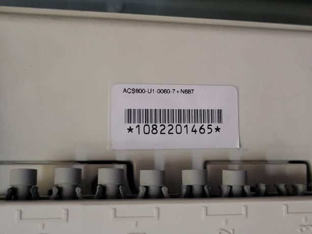 50 HP ABB, ACS-800-U1-0060-7, AC Drive (VFD), 52 amps, S/N 1082201465 - Image 2