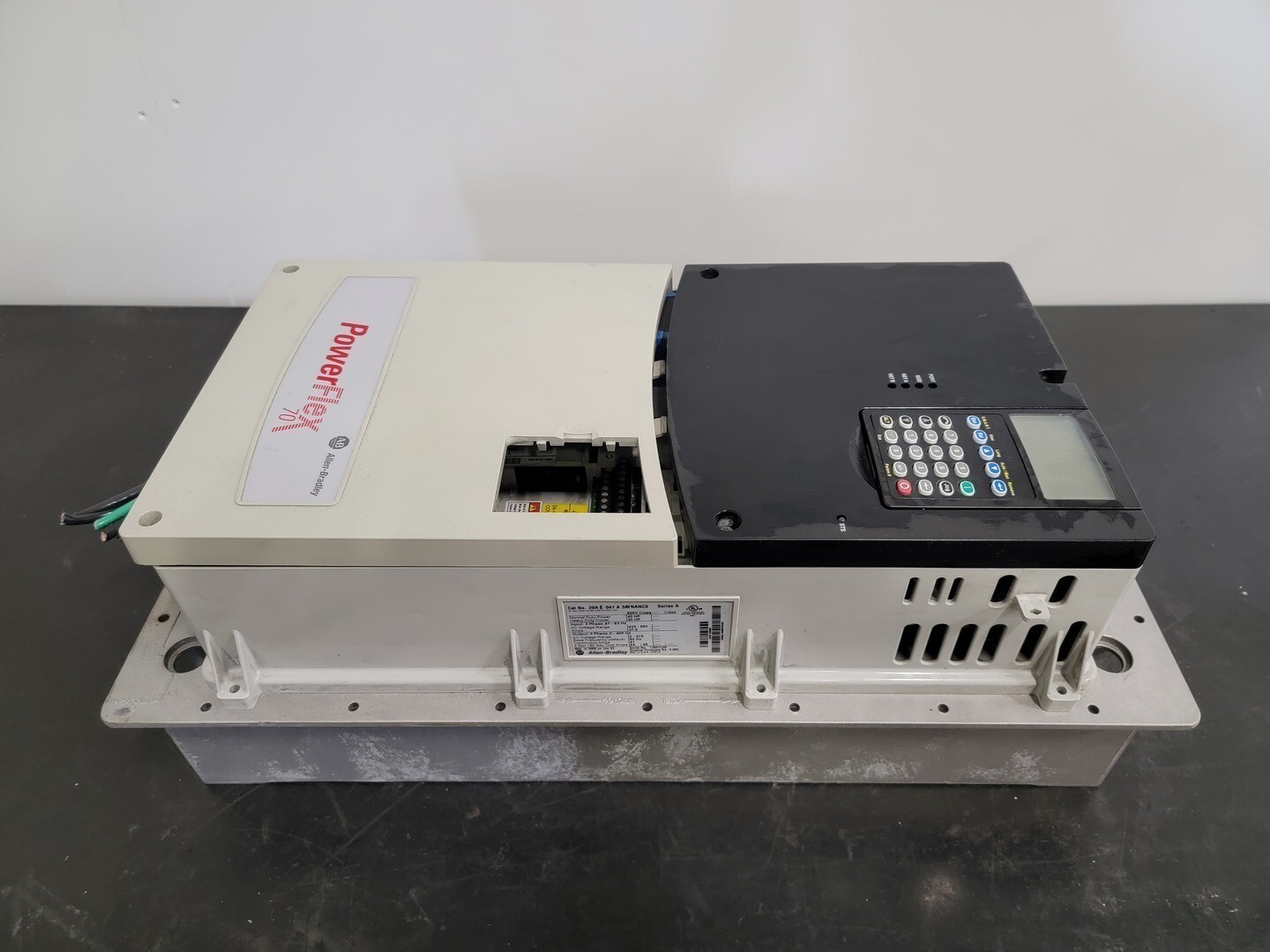 40 HP Allen-Bradley, 20AE041A3AYNANC0, PowerFlex 70 Adjustable Frequency AC Drive, 600 Volts - Image 3