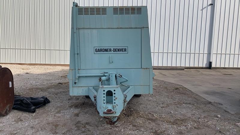 340 cfm, Gardner Denver #50437101, portable air compressor, Detroit Diesel, S/N 4D0155776 - Image 2