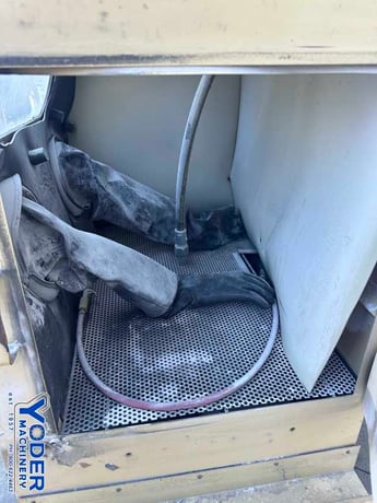 36" x 26" x 27" Empire #EB-26X36, blast cabinet, 2 gloves, gun, media regulator, lights - Image 5