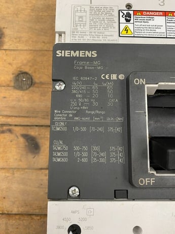 700 Amps, Siemens, NMX3B700, Circuit Breaker, 3 Pole, 600 Volts, 2 Positions - Image 2