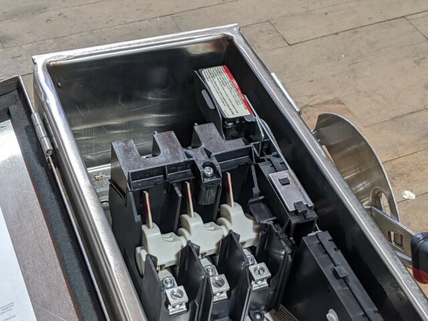 30 Amp. Square D, HU361-DSEI2, Safety Disconnect Switch, 3 Pole, 30 HP, 600 V, Heavy Duty - Image 6