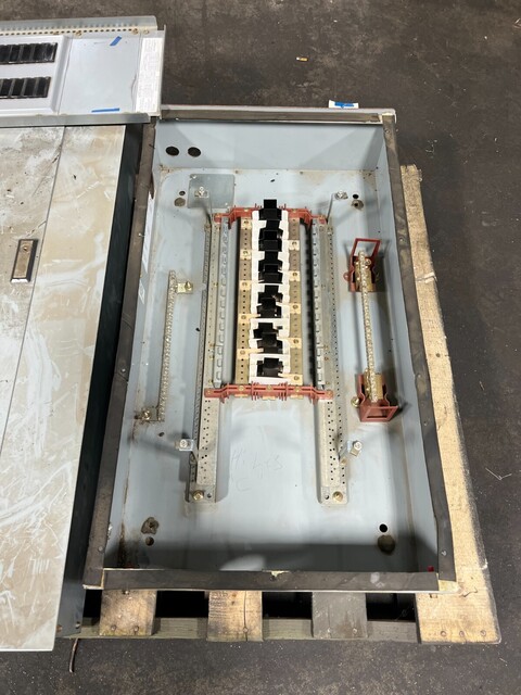 100 Amp. Cutler-Hammer, PRL2A, Pow-R-Line Panelboard, 30 Space, 3 phase, 480Y/277 V - Image 2