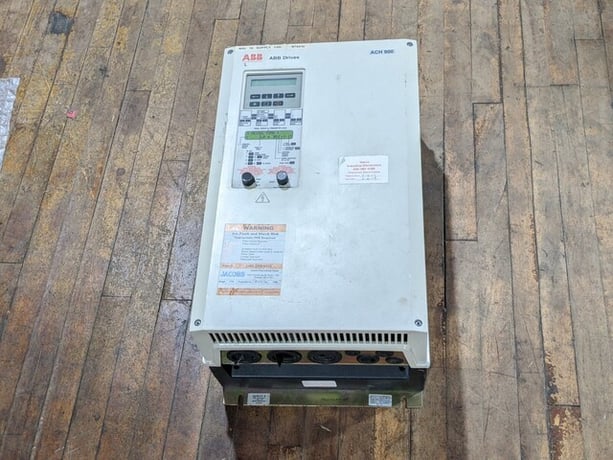 30 HP ABB, ACH 500, Variable Frequency AC Drive, 36 Amps, 3 phase, 50/60 Hz, 440-500 Volts - Image 1