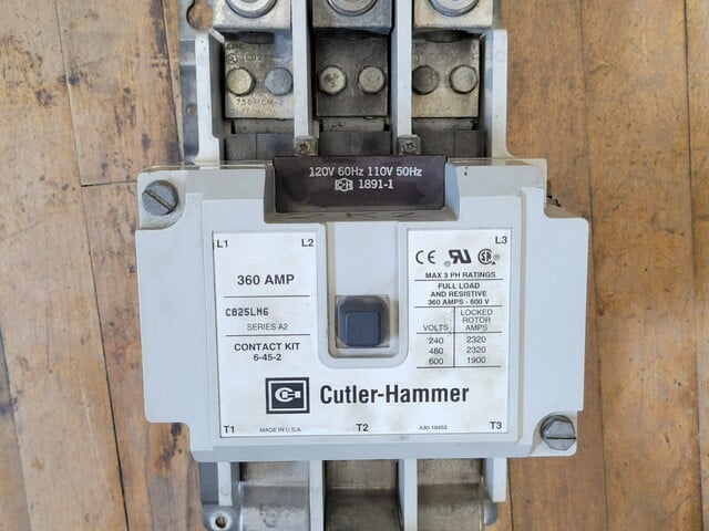 360 Amp. Cutler-Hammer, C825LN6 Contactor, 3-Pole, 600V, 3 phase, Series A2, 110/120V Coil, 50/60HZ - Image 3