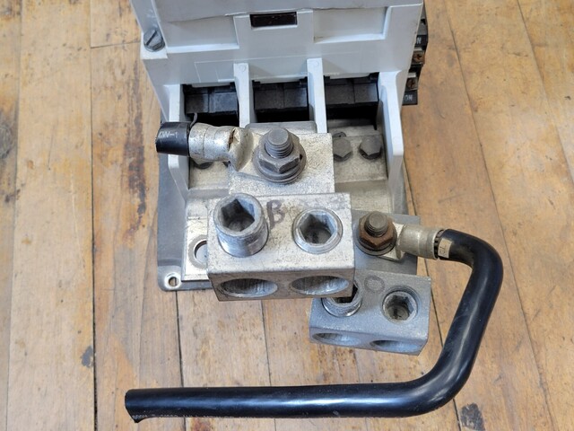 360 Amp. Cutler-Hammer, C825LN6 Contactor, 3-Pole, 600V, 3 phase, Series A2, 110/120V Coil, 50/60HZ - Image 6