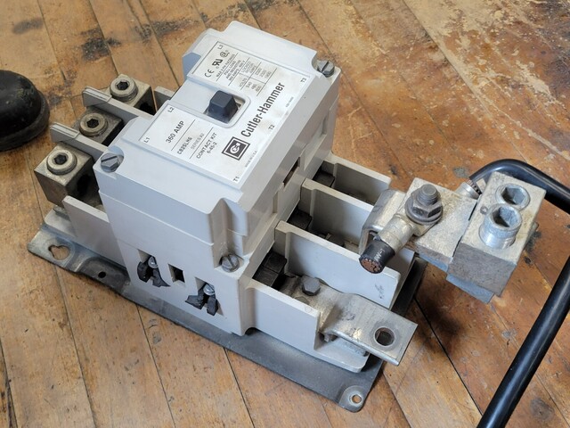360 Amp. Cutler-Hammer, C825LN6 Contactor, 3-Pole, 600V, 3 phase, Series A2, 110/120V Coil, 50/60HZ - Image 8